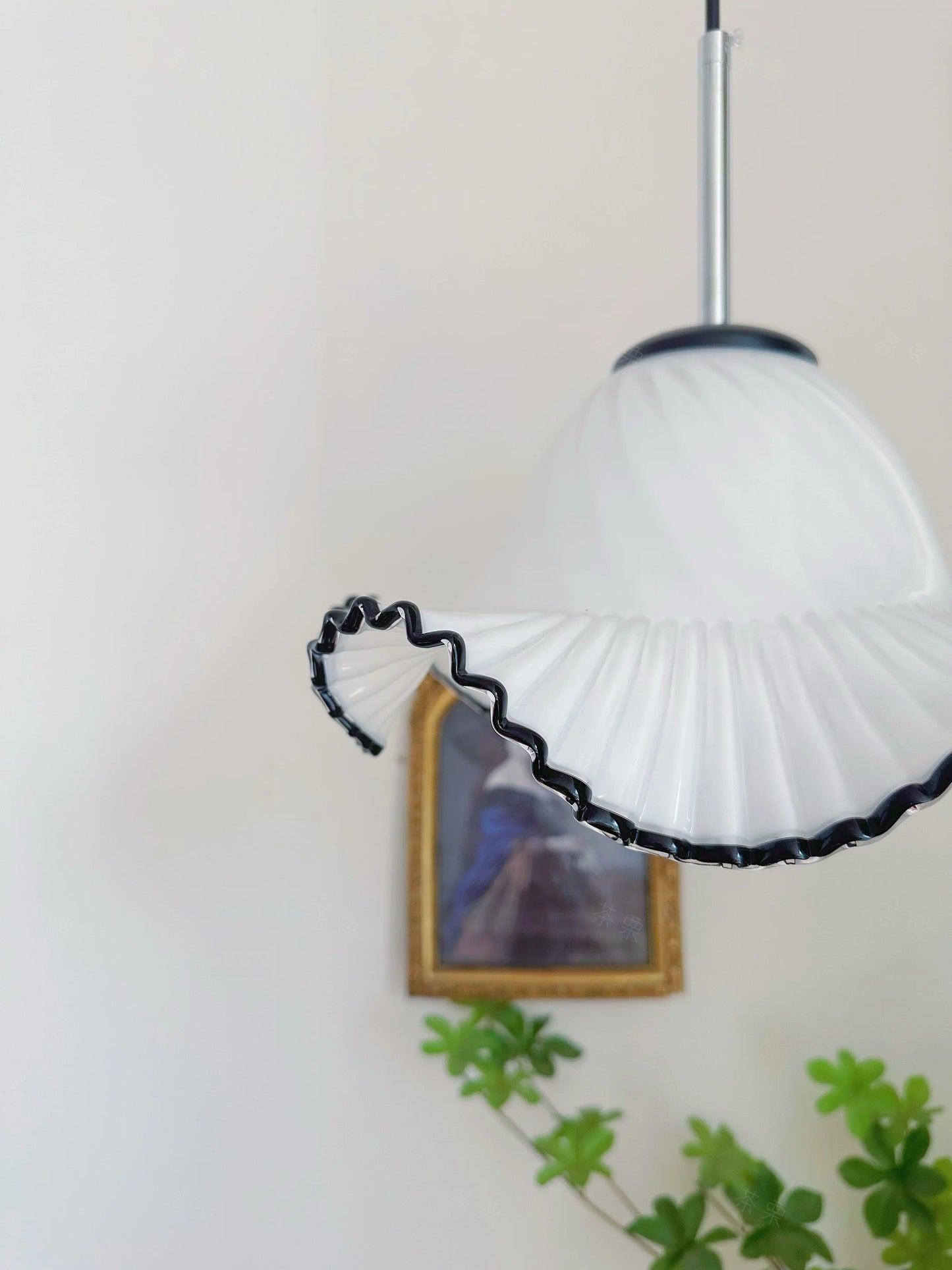 Lila Glass Pendant Light