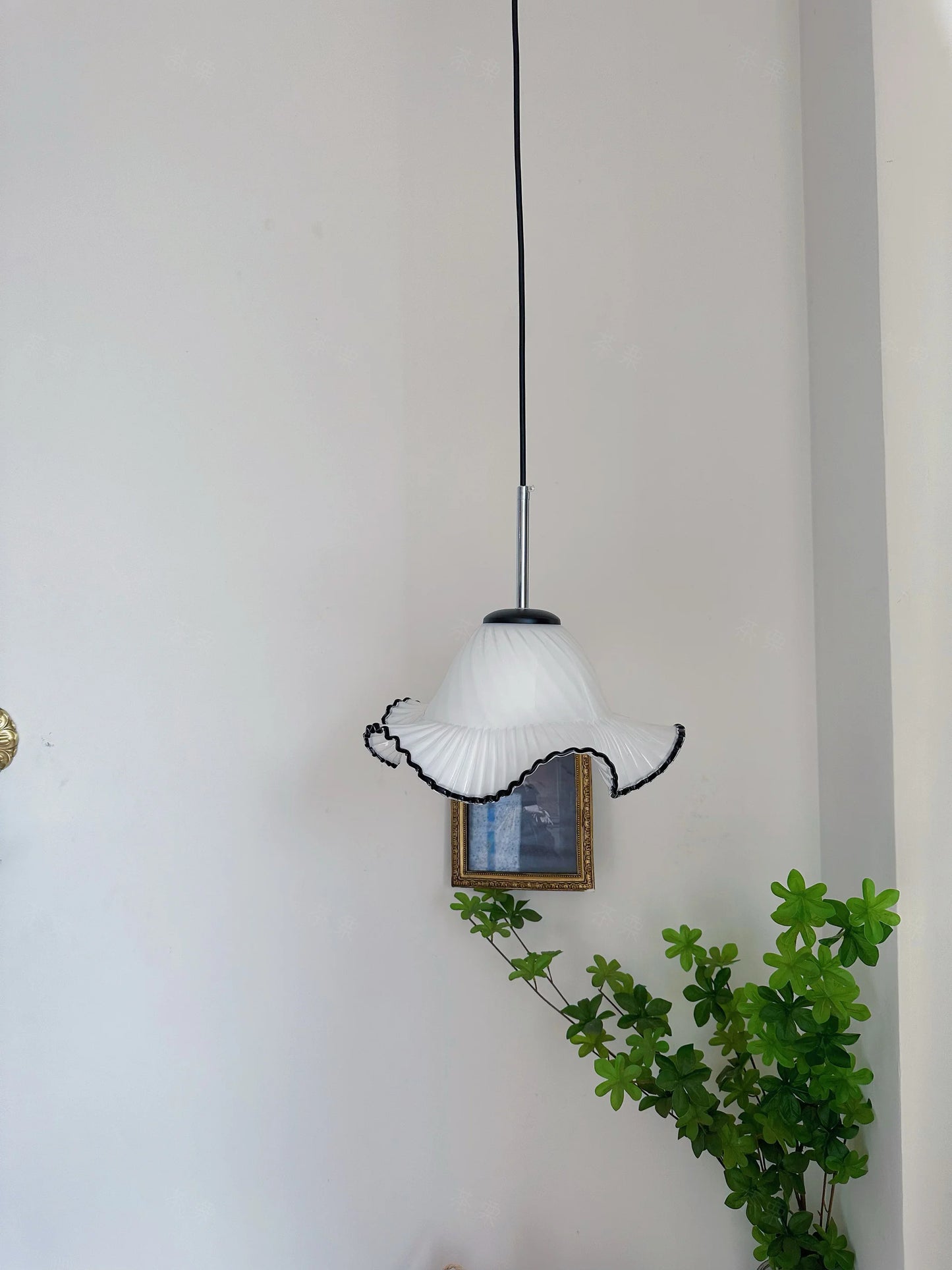 Lila Glass Pendant Light