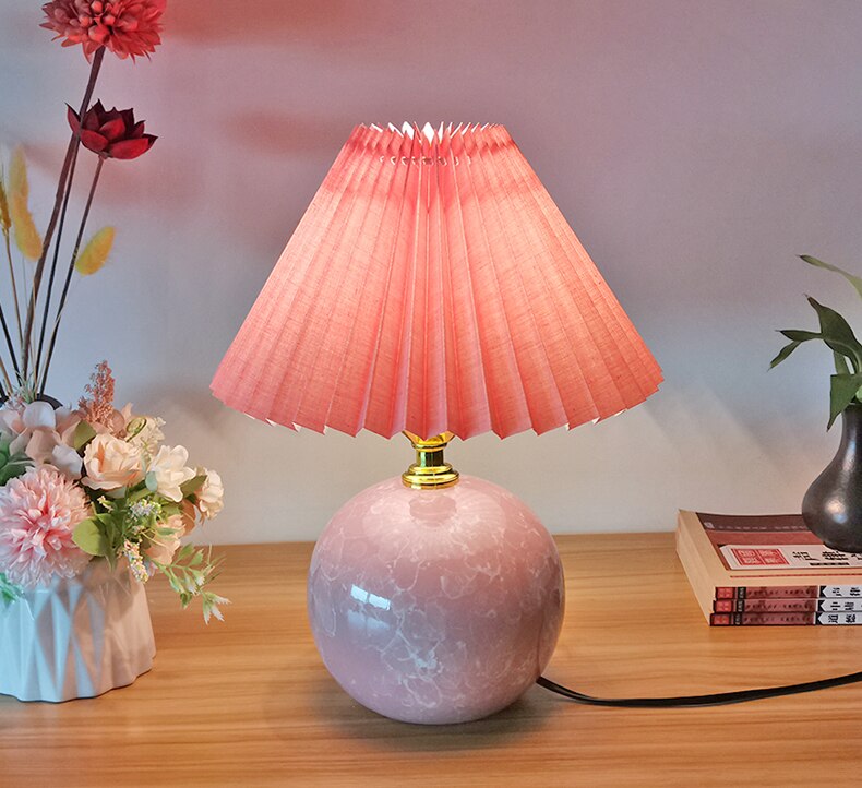 Ceramic Pleated Table Lamp