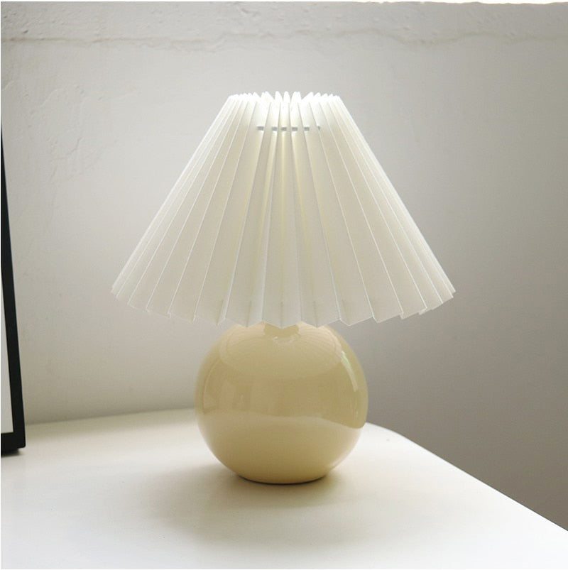 Nordic Ceramic Pleated Table Lamp