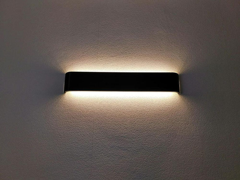 Minimal LED Wall Lamp